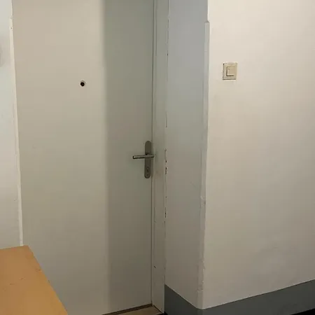 Daire Billige Bescheidene Kleinwohnung In Leoben (Styria)